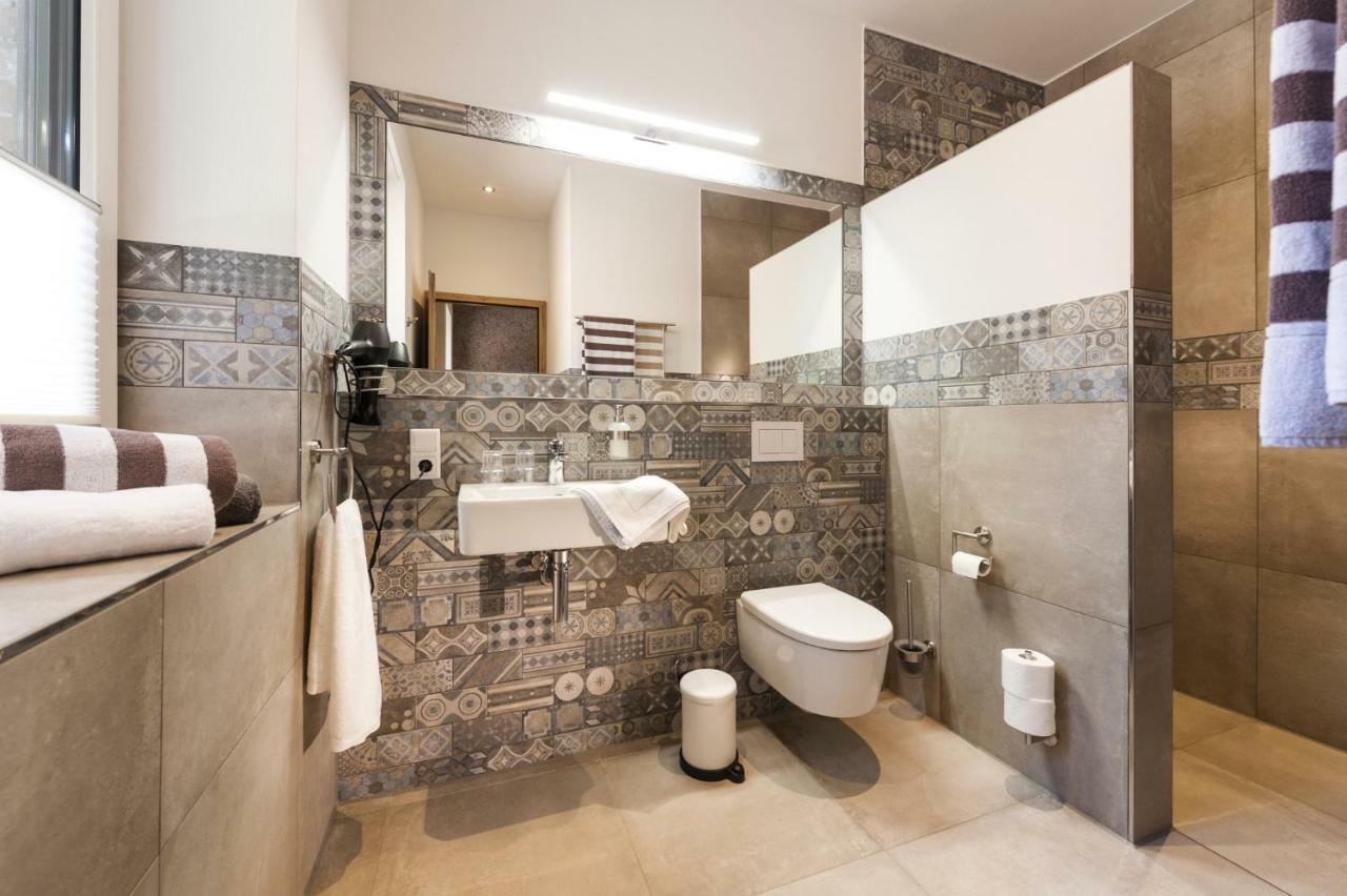 דינקלגה Gaestehaus Buenner Hof מראה חיצוני תמונה